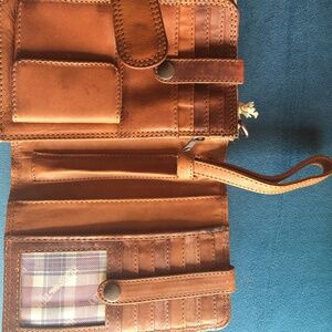 Brown leather wallet/pouch